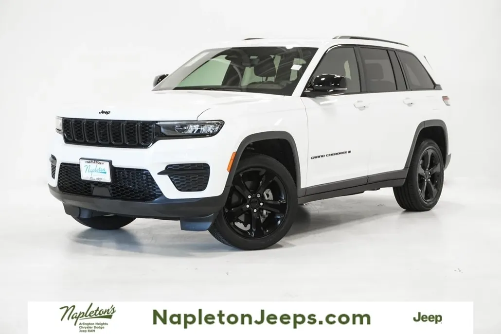 2022 Jeep Grand Cherokee Altitude photo 1