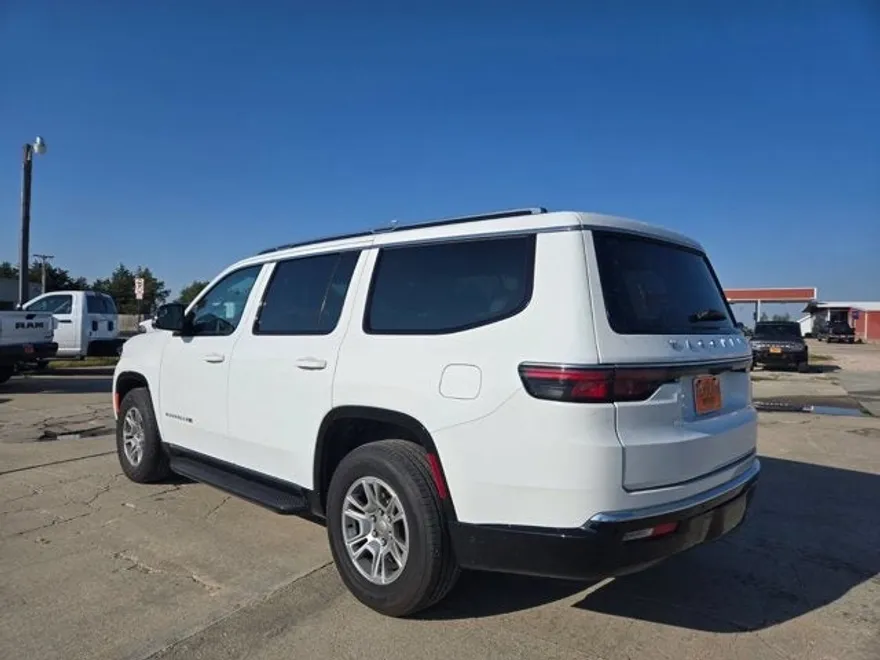 2024 Jeep Wagoneer Series I photo 1