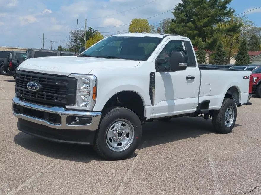 2025 Ford F-350 XL photo 1