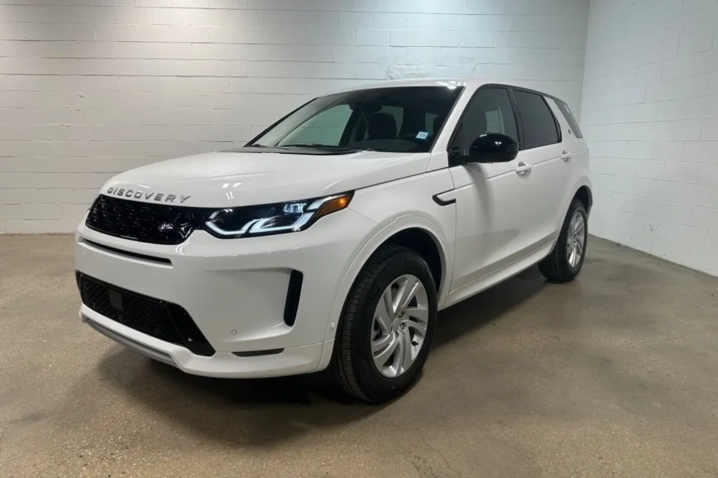 2025 Land Rover Discovery Sport S photo 1