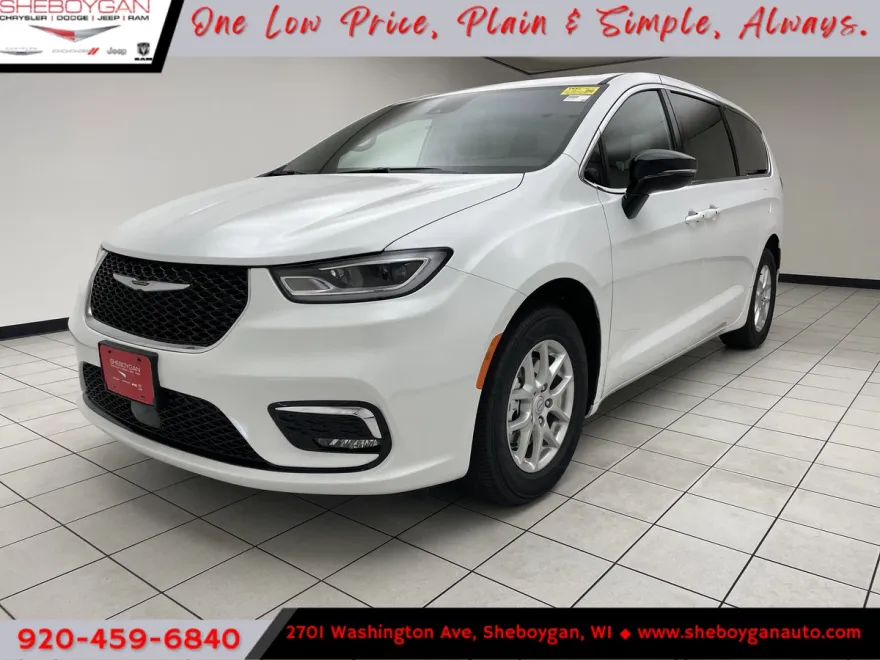 2026 Chrysler Pacifica photo 1