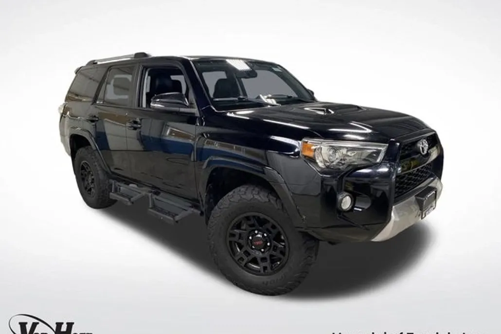 2015 Toyota 4Runner Trail Premium photo 1