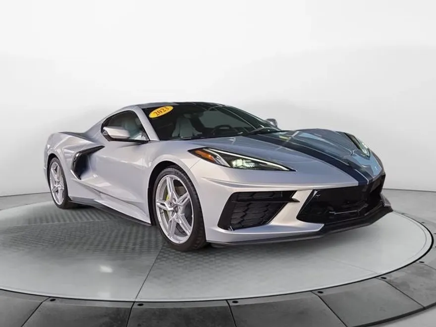 2023 Chevrolet Corvette Stingray 2LT photo 1