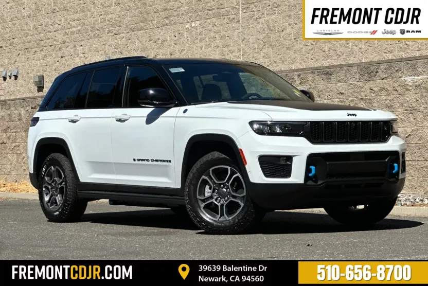 2023 Jeep Grand Cherokee Trailhawk 4xe photo 1