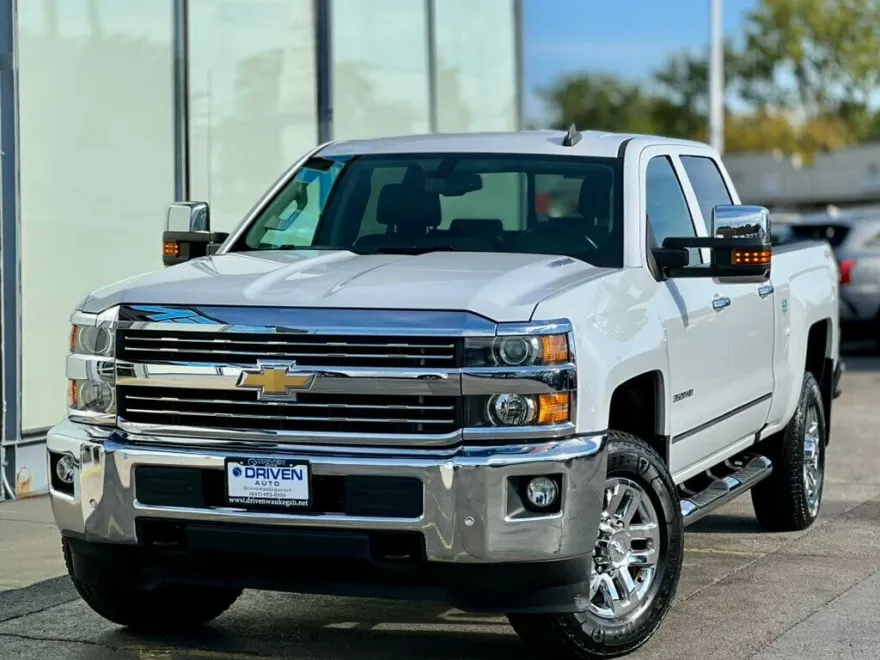 2016 Chevrolet Silverado 3500HD LTZ photo 1