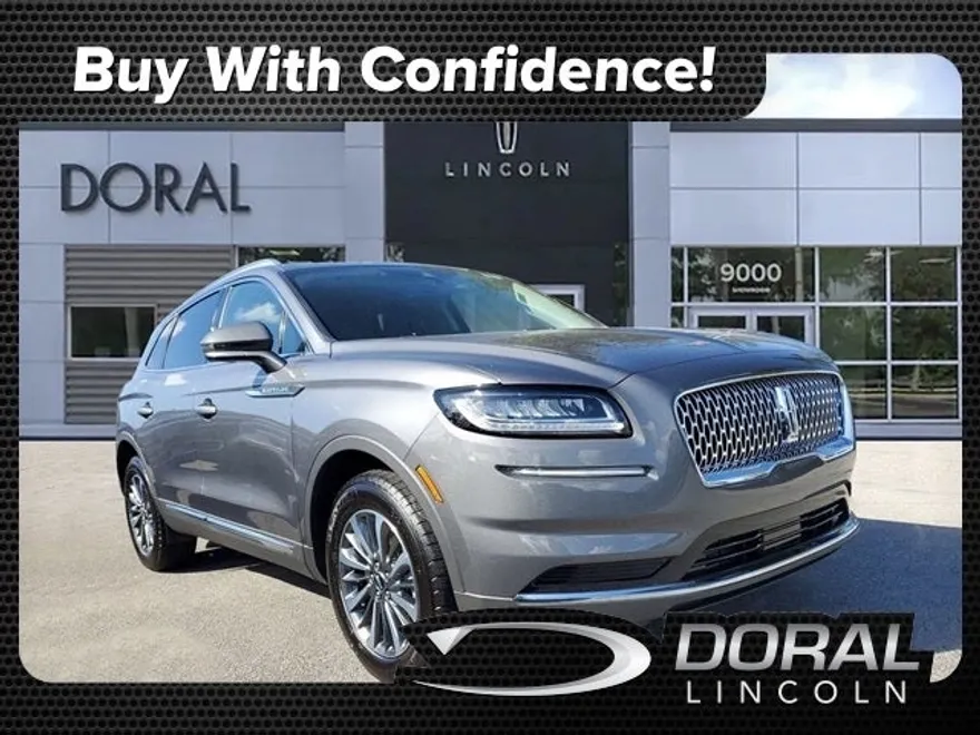 2023 Lincoln Nautilus Standard photo 1