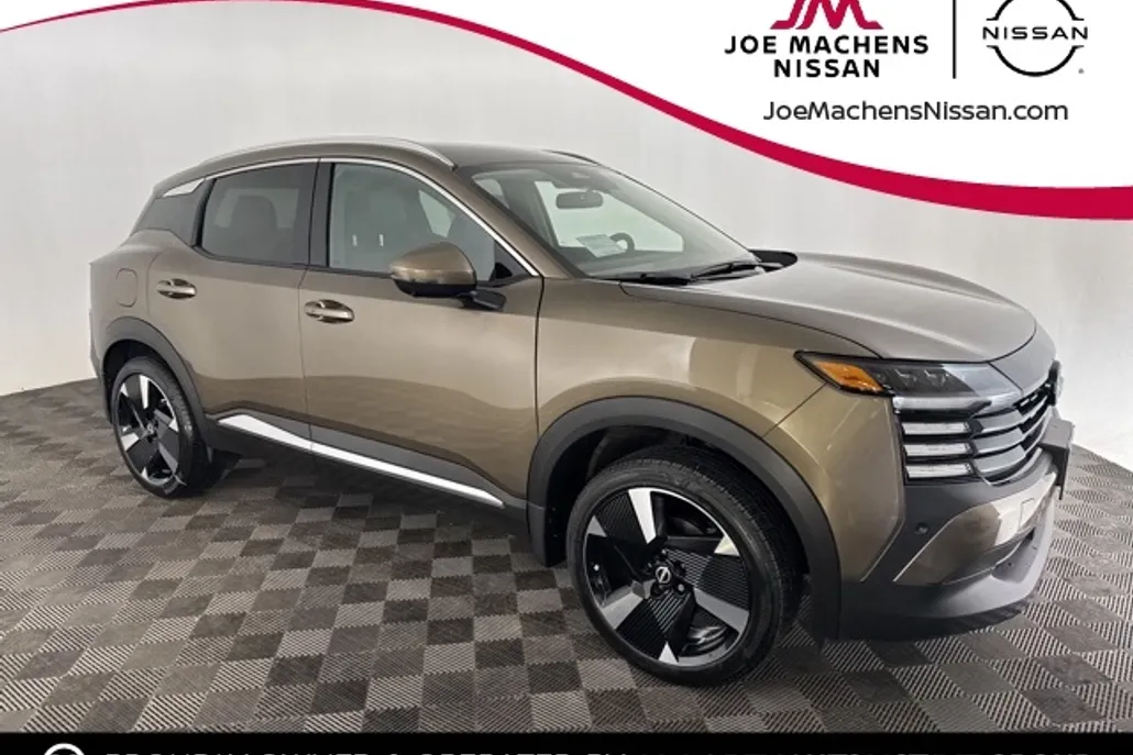 2025 Nissan Kicks SR photo 1