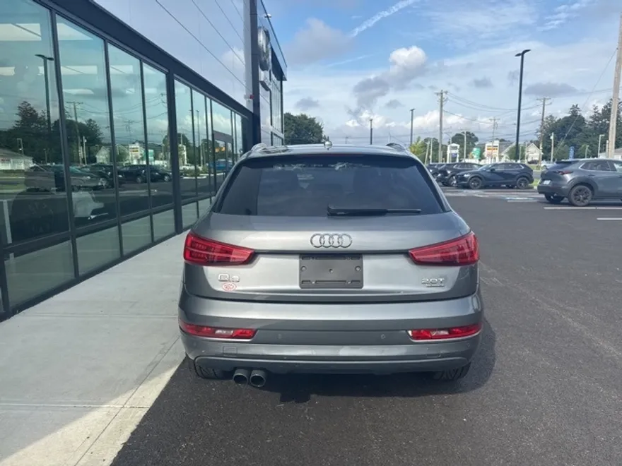2017 Audi Q3 Premium photo 1