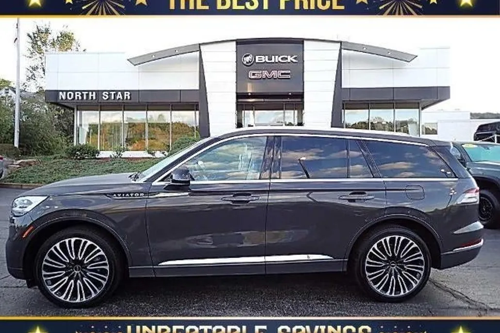 2023 Lincoln Aviator Black Label photo 1