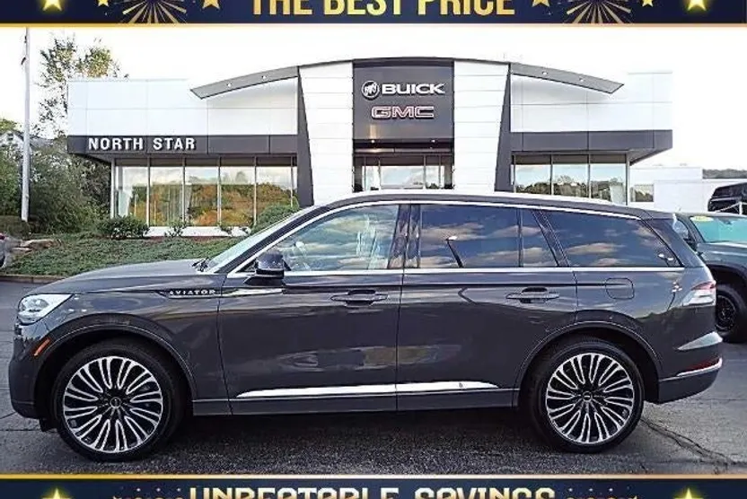 2023 Lincoln Aviator Black Label photo 1