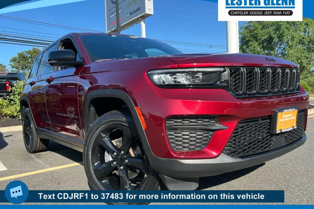 2023 Jeep Grand Cherokee Altitude photo 1