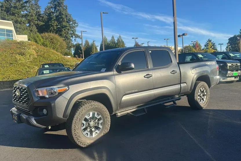 2022 Toyota Tacoma TRD photo 1