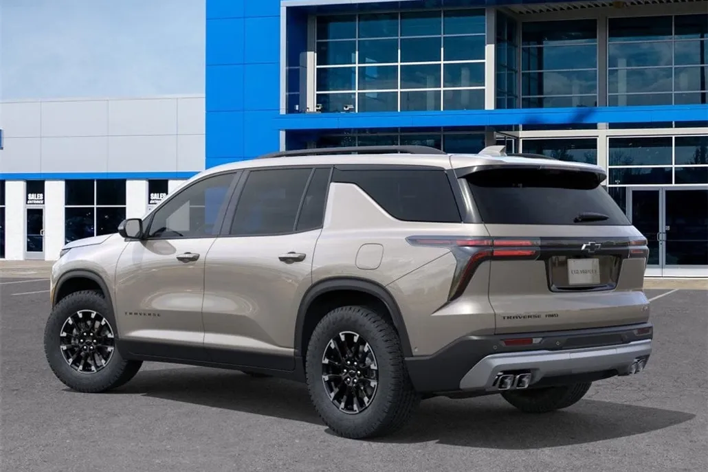 2026 Chevrolet Traverse Z71 photo 1