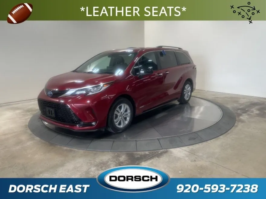 2021 Toyota Sienna XSE photo 1