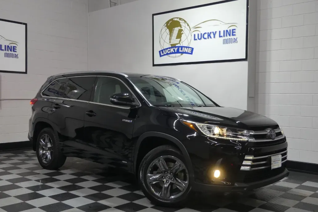 2017 Toyota Highlander Hybrid Limited Platinum photo 1