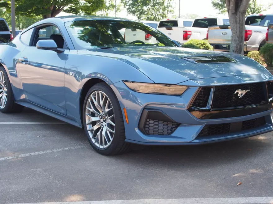 2025 Ford Mustang GT Premium photo 1