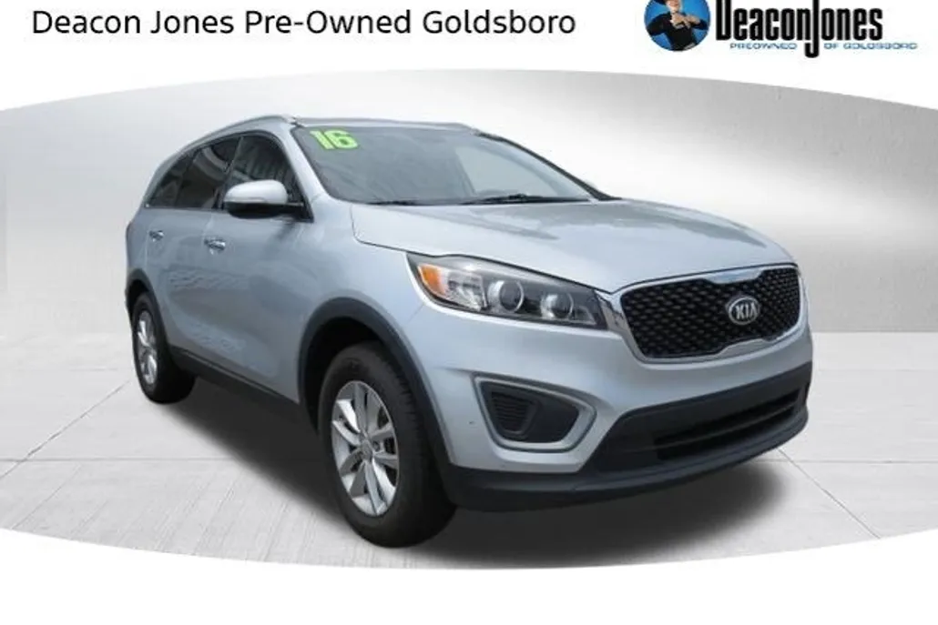 2016 Kia Sorento LX photo 1