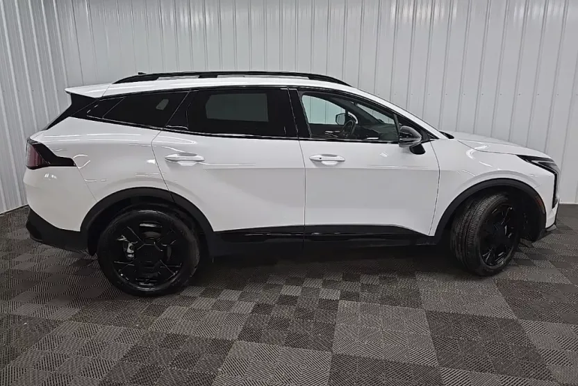 2026 Kia Sportage X-Line photo 1