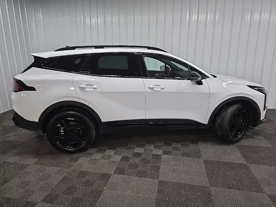 2026 Kia Sportage X-Line photo 1