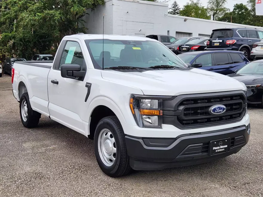 2023 Ford F-150 XL photo 1