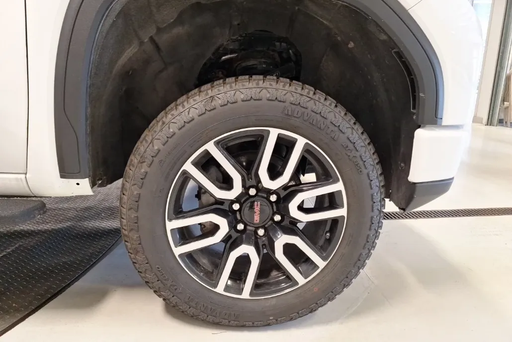 2024 Gmc Sierra 1500 AT4 photo 1