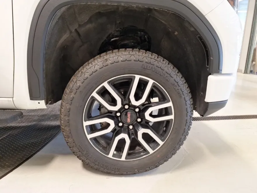 2024 Gmc Sierra 1500 AT4 photo 1