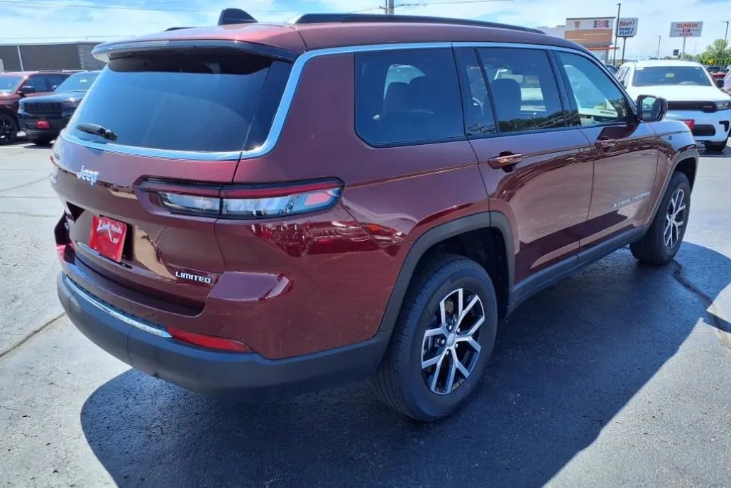 2025 Jeep Grand Cherokee Limited photo 1