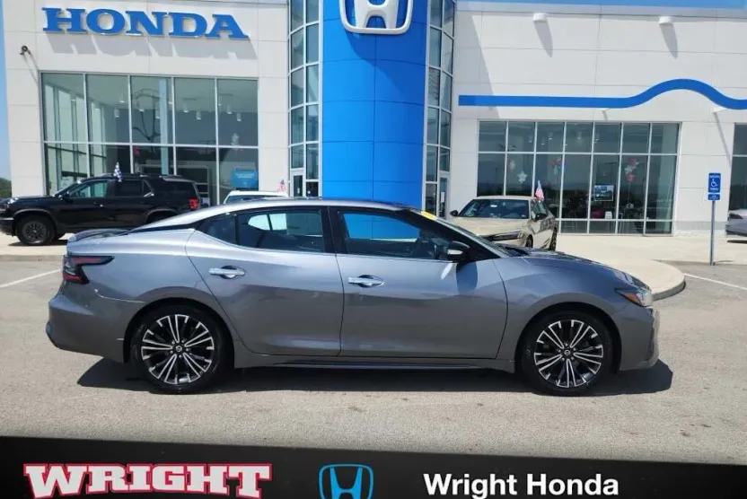 2020 Nissan Maxima SL photo 1