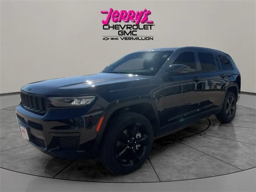 2023 Jeep Grand Cherokee Altitude photo 1