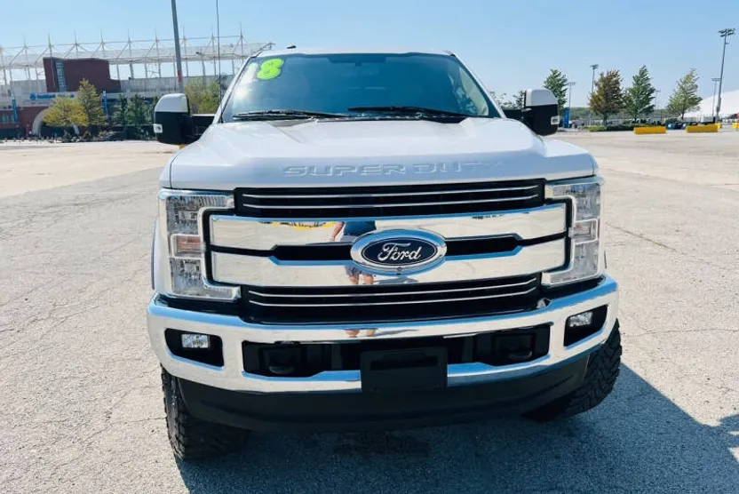 2018 Ford F-250 Lariat photo 1