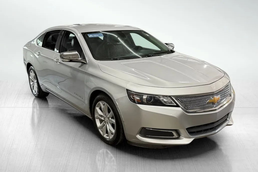 2016 Chevrolet Impala 1LT photo 1