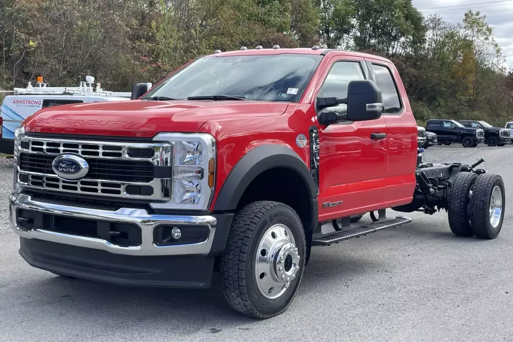 2024 Ford F-550 XLT photo 1