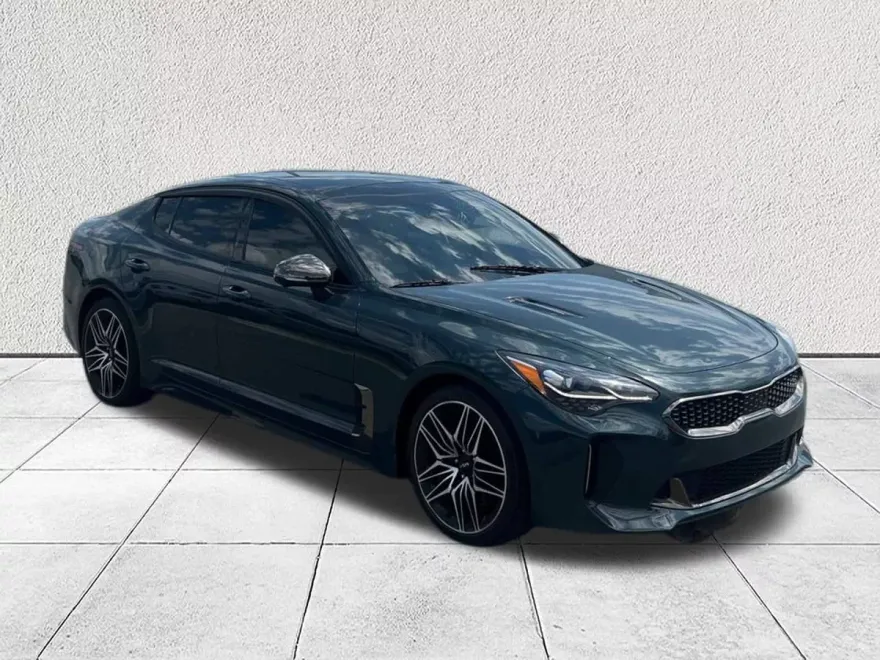 2022 Kia Stinger GT2 photo 1