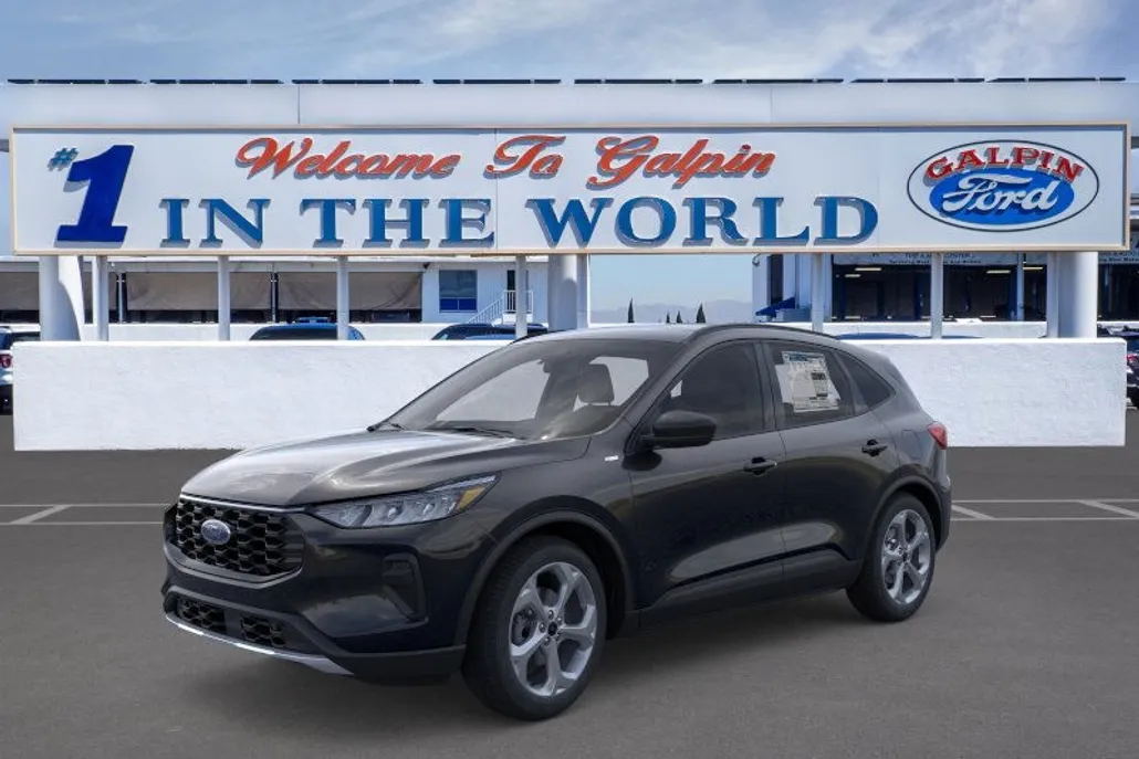 2025 Ford Escape ST-Line photo 1