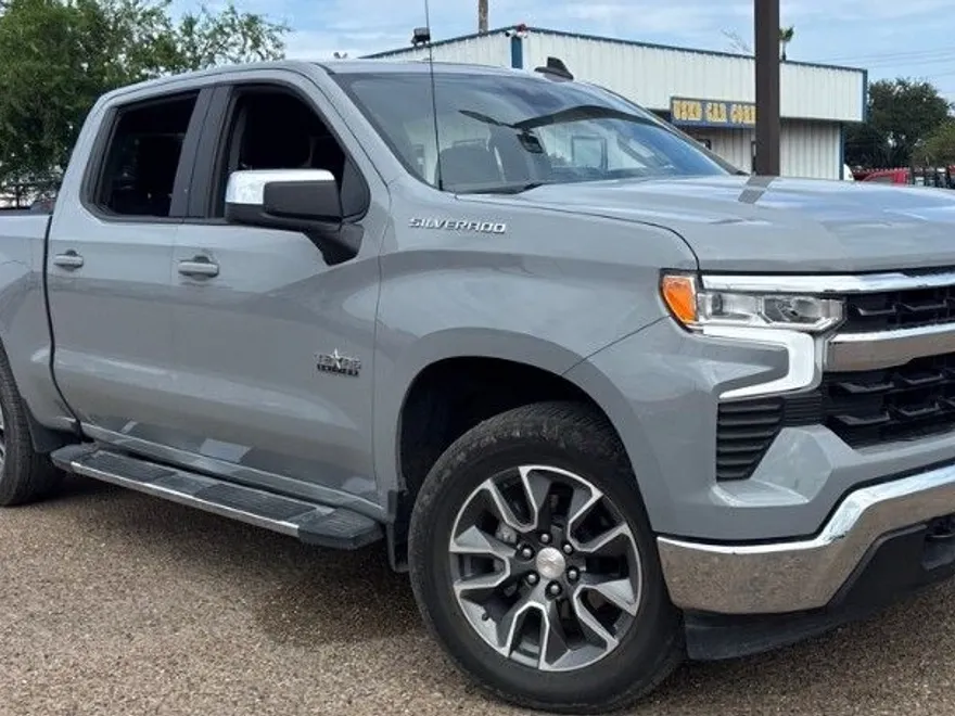 2024 Chevrolet Silverado 1500 LT photo 1