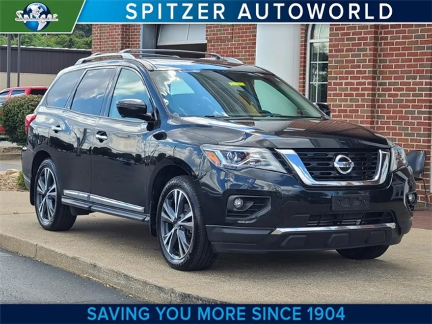 2020 Nissan Pathfinder Platinum photo 1