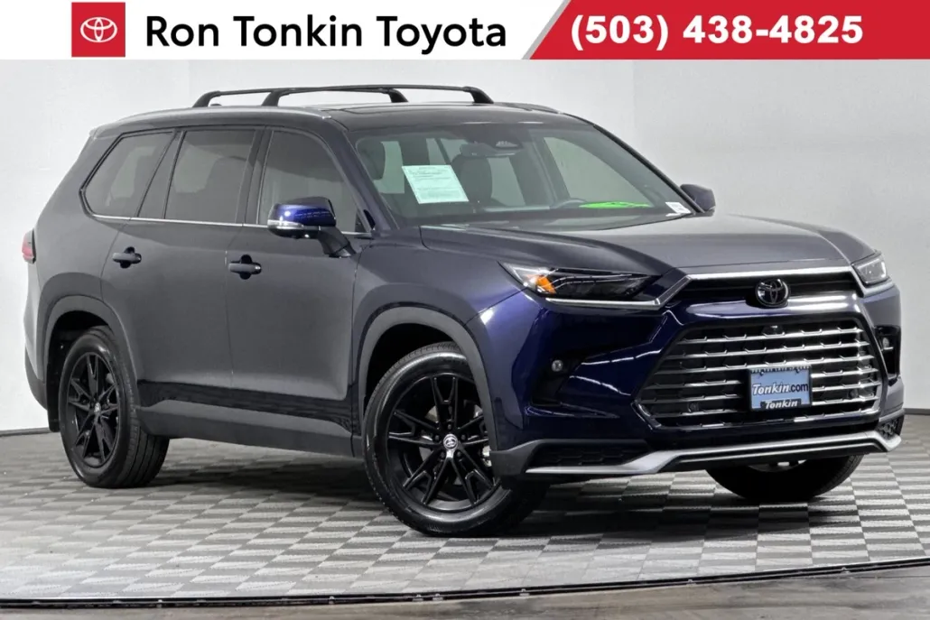 2025 Toyota Highlander Hybrid Limited photo 1