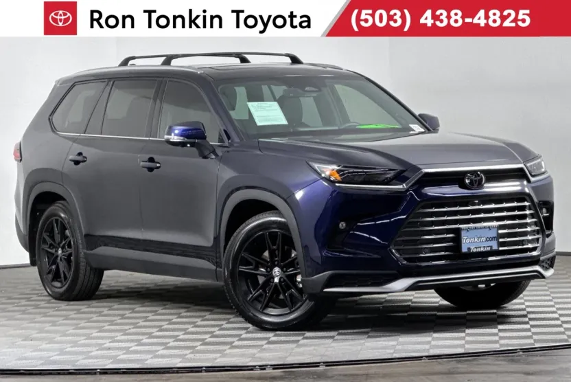 2025 Toyota Highlander Hybrid Limited photo 1