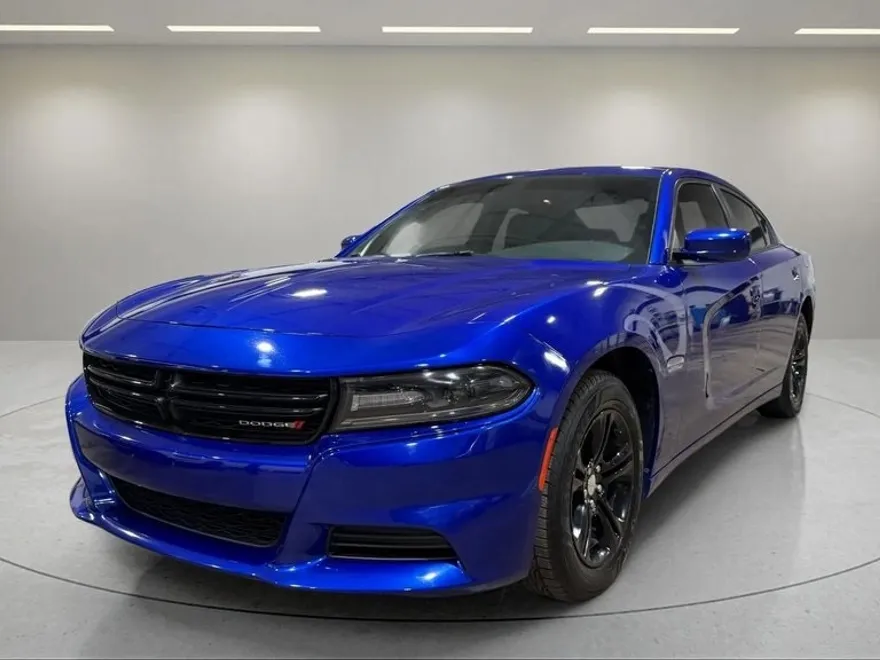 2019 Dodge Charger SXT photo 1