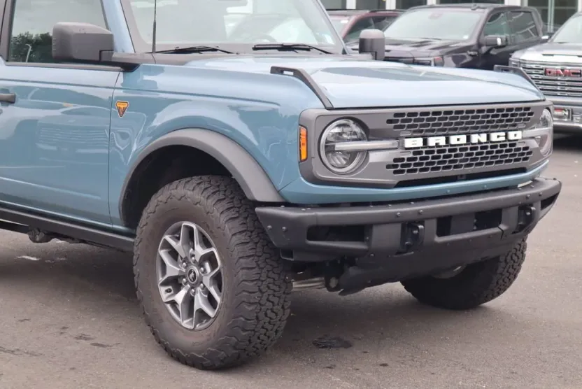 2022 Ford Bronco Badlands photo 1