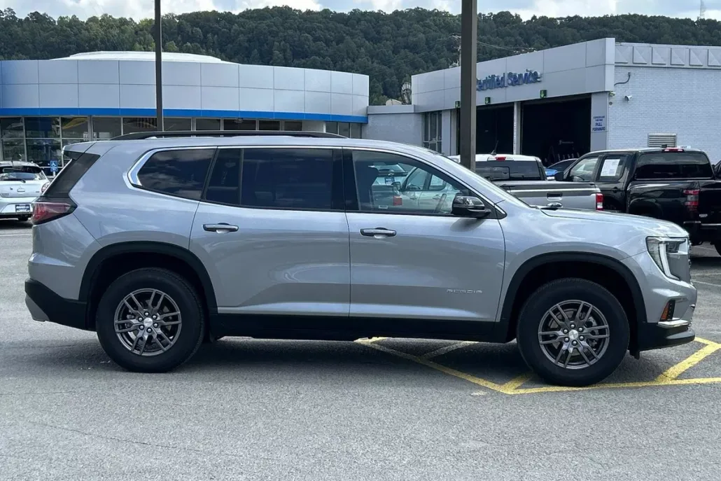2025 Gmc Acadia Elevation photo 1