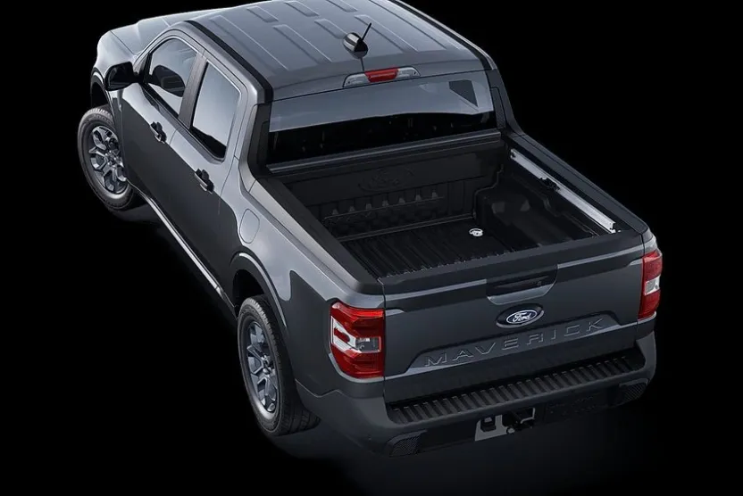 2025 Ford Maverick XLT photo 1