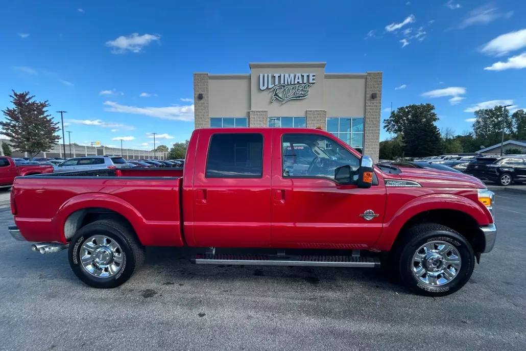 2013 Ford F-250 Lariat photo 1