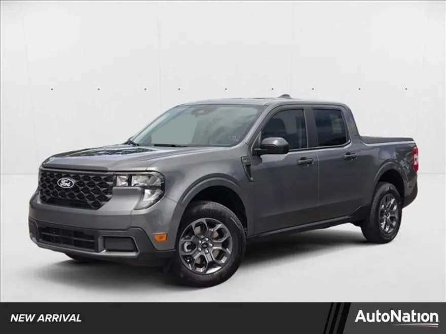 2025 Ford Maverick XLT photo 1