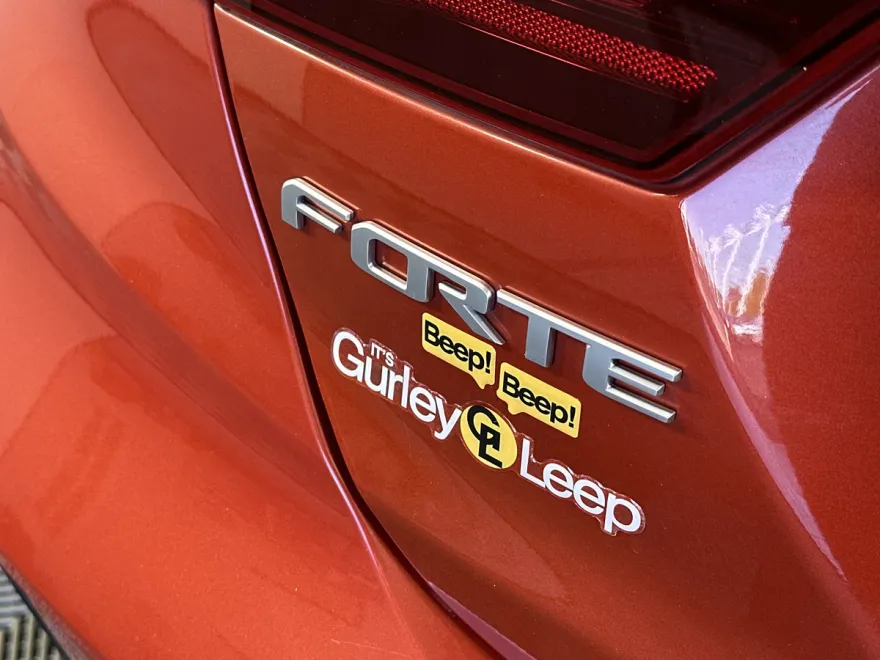 2022 Kia Forte LXS photo 1