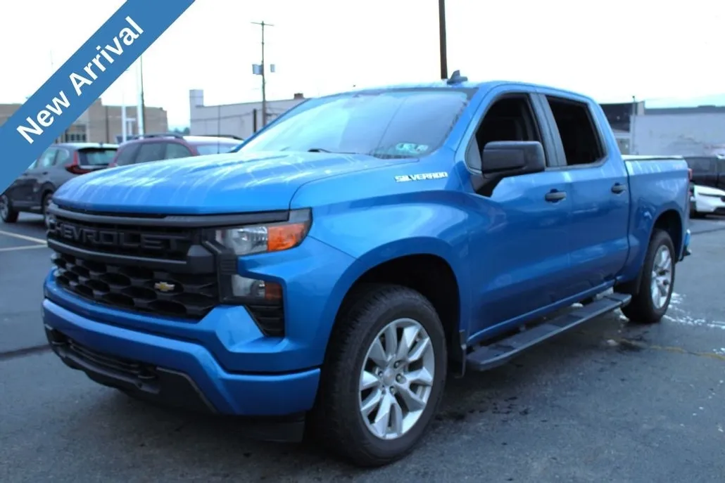 2022 Chevrolet Silverado 1500 Custom photo 1