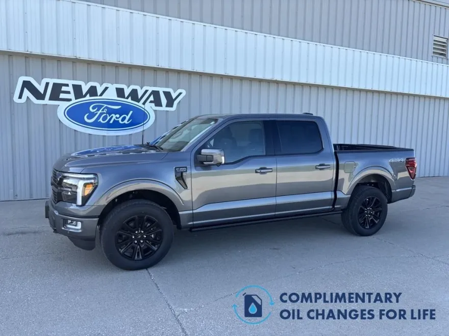 2025 Ford F-150 Platinum photo 1