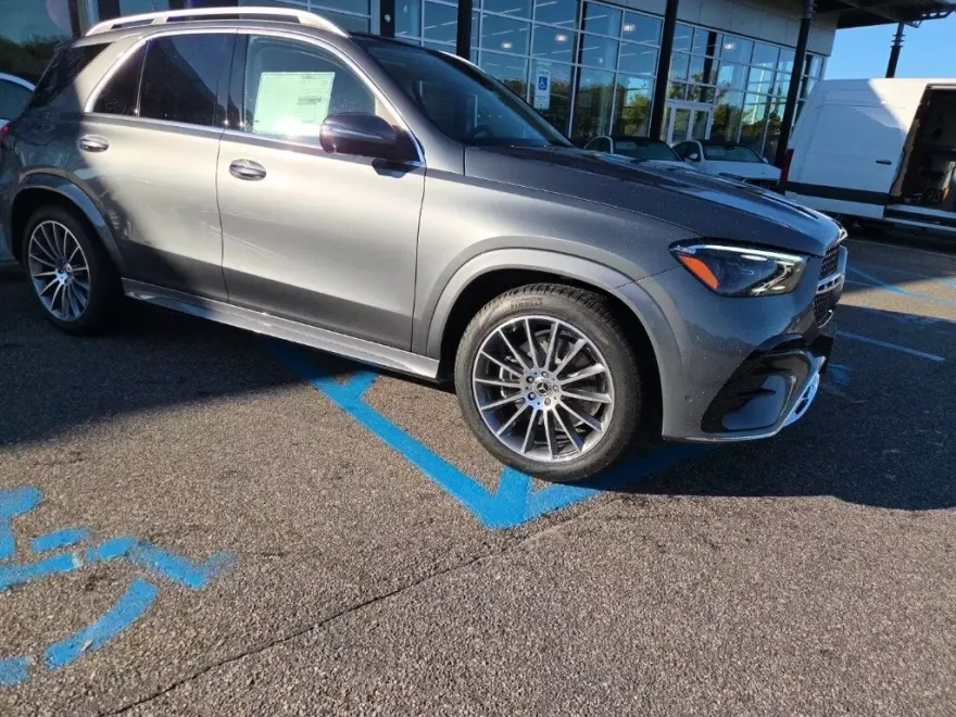 2026 Mercedes Benz GLE 450 4MATIC photo 1