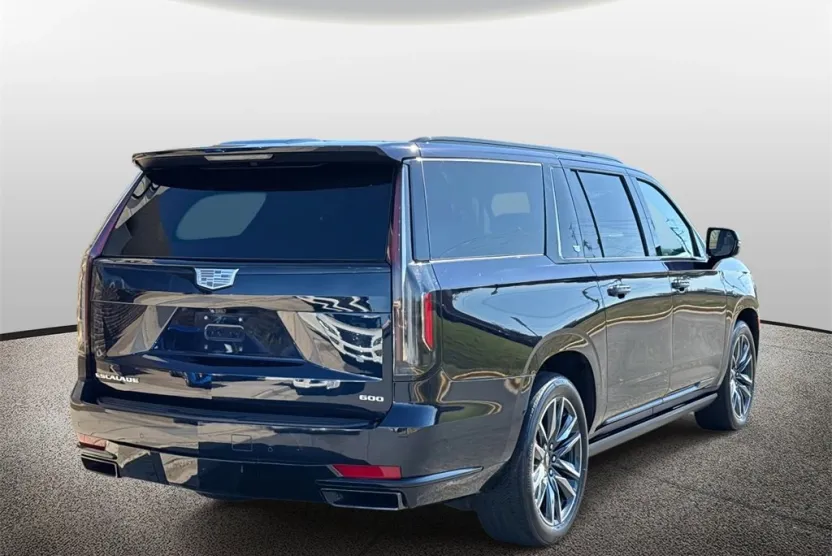 2021 Cadillac Escalade ESV Sport photo 1