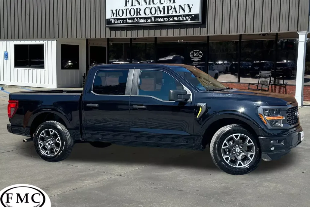 2025 Ford F-150 STX photo 1